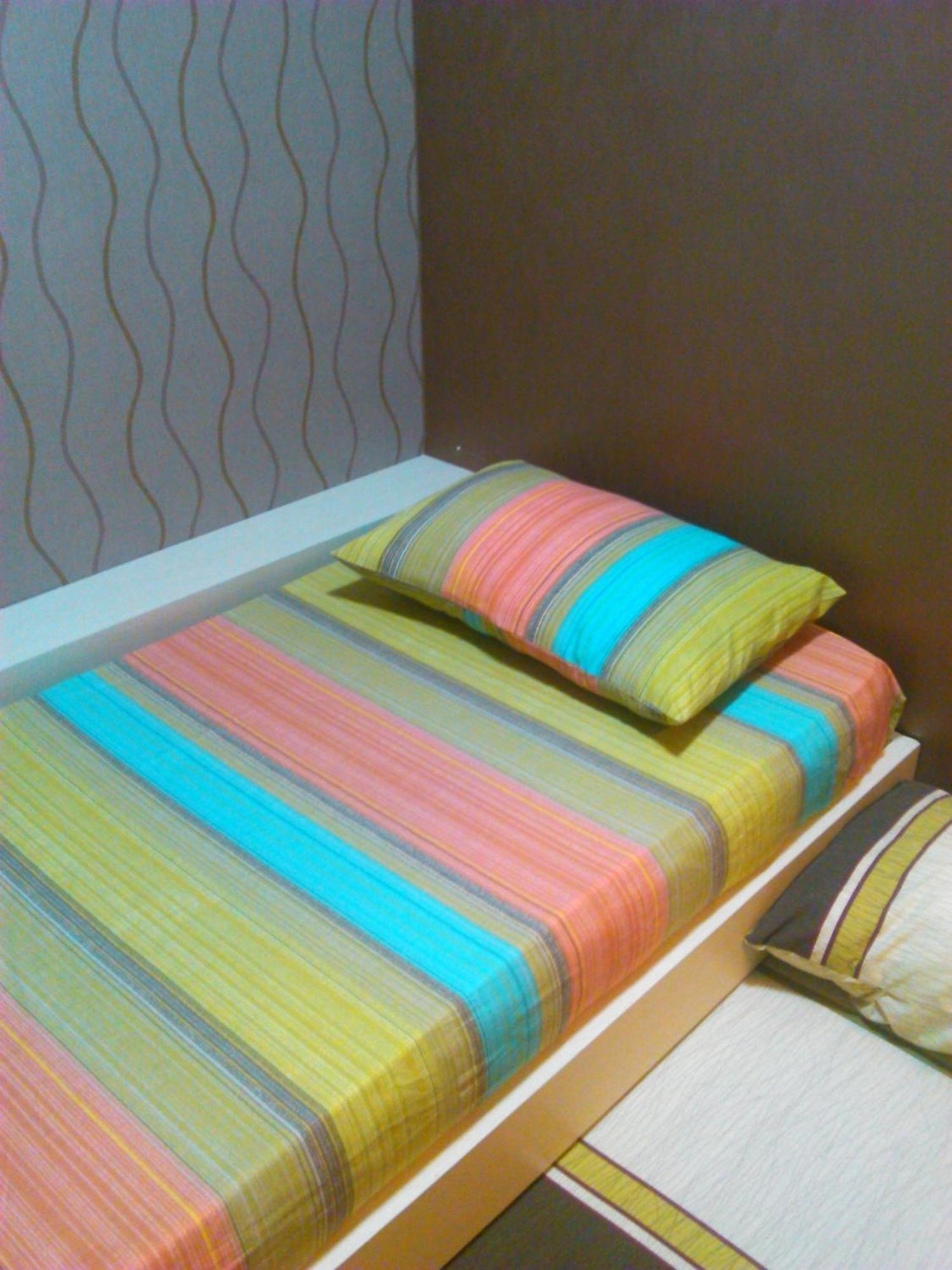 Apartment The Suites Metro By Yudis باندونج الغرفة الصورة